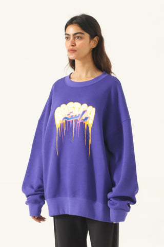 "All eyes on me" purple sweatshirt