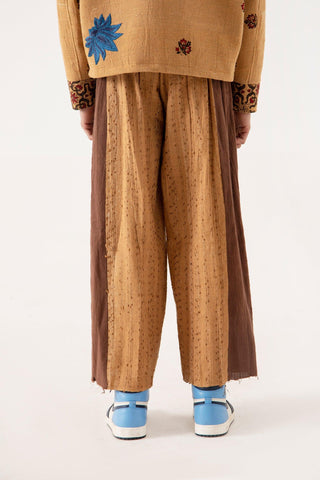 "LAHORE WITH LOVE" PLEATED PANTS - Rastah