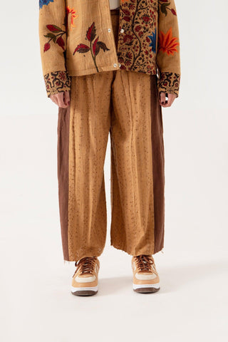 "LAHORE WITH LOVE" PLEATED PANTS - Rastah
