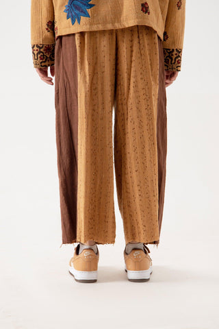 "LAHORE WITH LOVE" PLEATED PANTS - Rastah