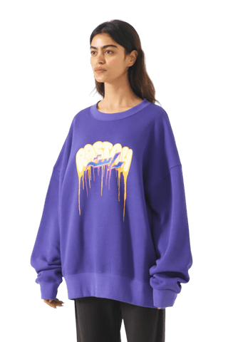 "All eyes on me" purple sweatshirt